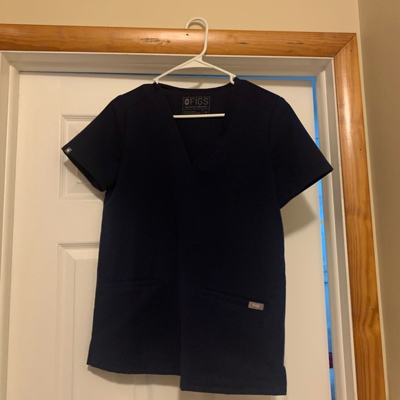 Figs scrub set in navy blue - Casma top and Kade bottoms - Picture 4 of 5